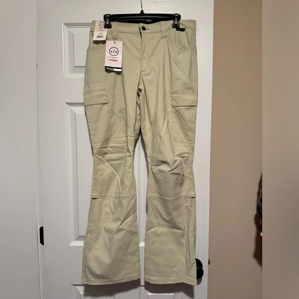 NWT ATG by Wrangler Cargo Pant size 12 - Picture 4 of 7